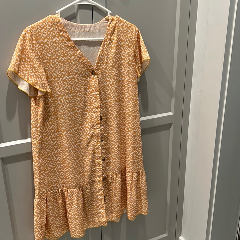 Women’s button down Amazon dres